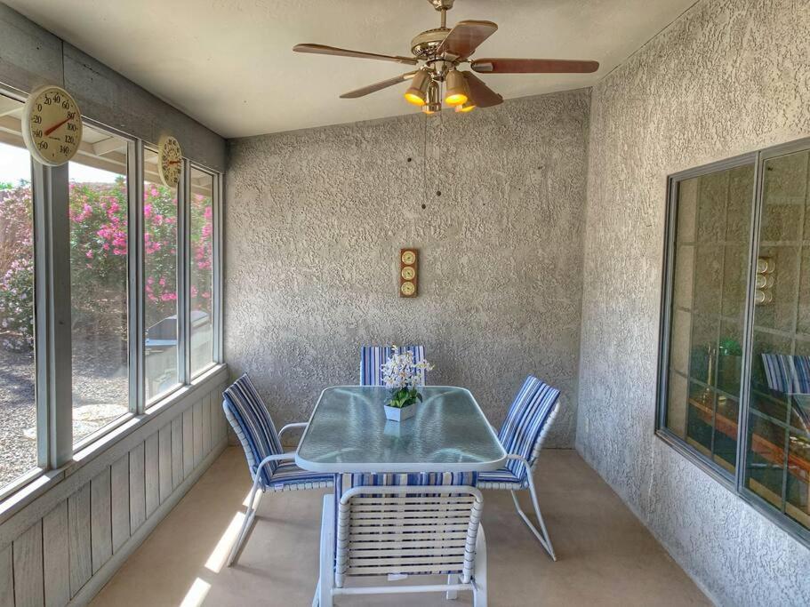 Desert Getaway - Centrally Located, Trail Access Steps Away! Lake Havasu City Extérieur photo
