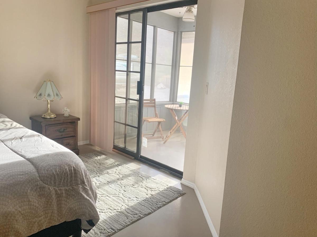 Desert Getaway - Centrally Located, Trail Access Steps Away! Lake Havasu City Extérieur photo
