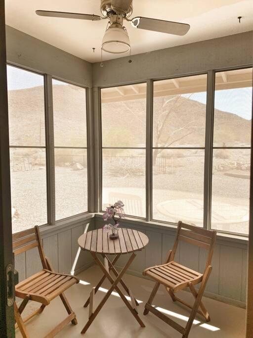Desert Getaway - Centrally Located, Trail Access Steps Away! Lake Havasu City Extérieur photo
