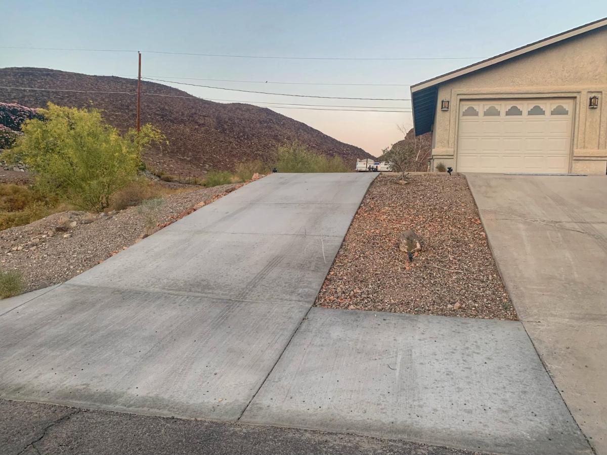 Desert Getaway - Centrally Located, Trail Access Steps Away! Lake Havasu City Extérieur photo